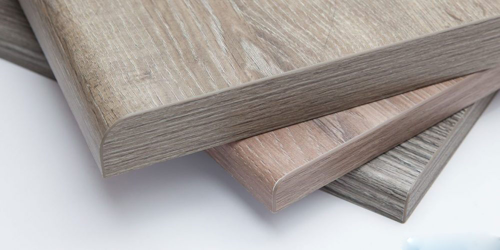 Ván gỗ MDF có thể kết hợp với trên 200 mã màu melamine, hơn 80 mã màu laminate đem lại tính thẩm mỹ và đa dạng cho không gian nội thất